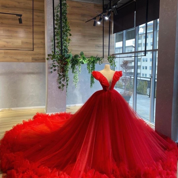 Prom Ball Dresses - Picture 6 of 10